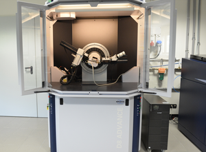 BRUKER D8 ADVANCE X-ray diffractometer